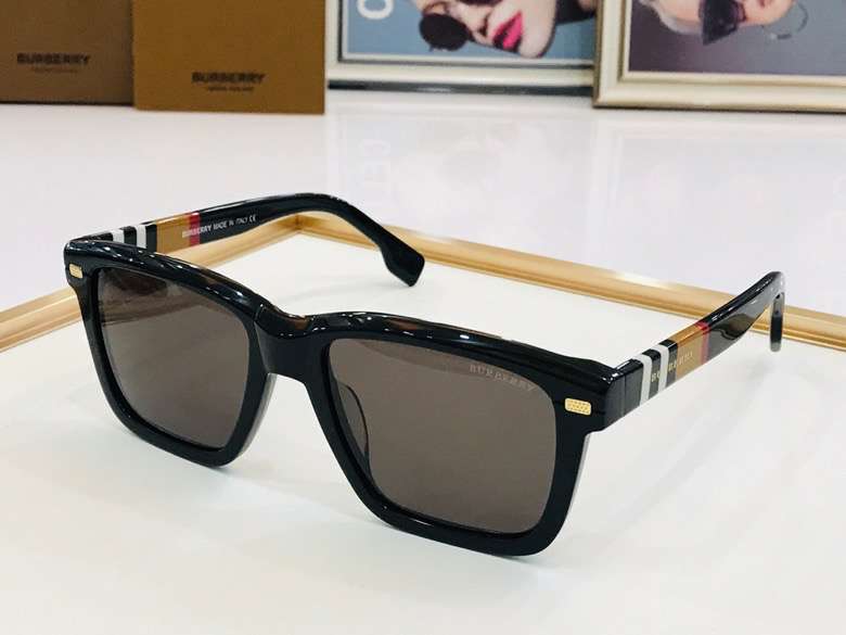 Picture of Burberry Sunglasses _SKUfw50757345fw